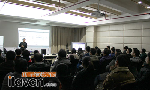 Dante�W�j���l���ü��g��Ӗ���F��