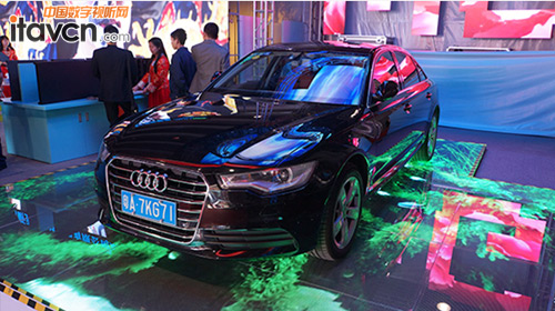 全球首款、一屏通用、一屏百變