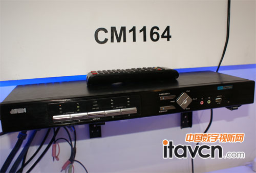DVI KVM����X�ГQ��CM1164