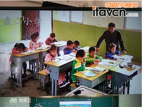 ��һ�϶����@����ģ�