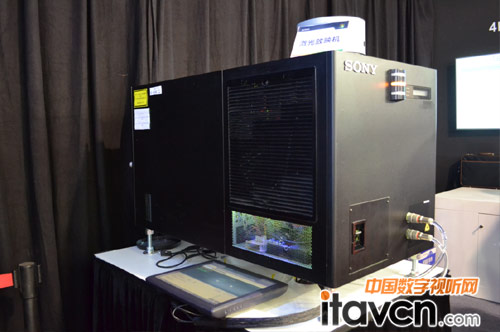 ����չλ�D��