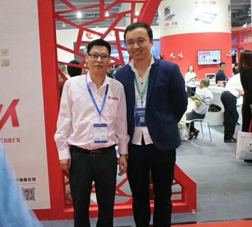 �A�ϴ�^����������ɽ�cý�w��Ӱ