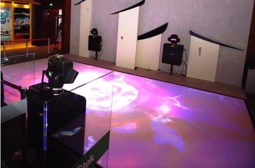 Vivitek(麗訊)用4臺DU8190Z