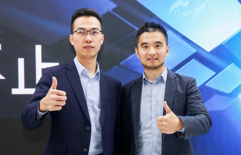 MAXHUB�y��Ӣ�ؠ��������ܕ��h�w�