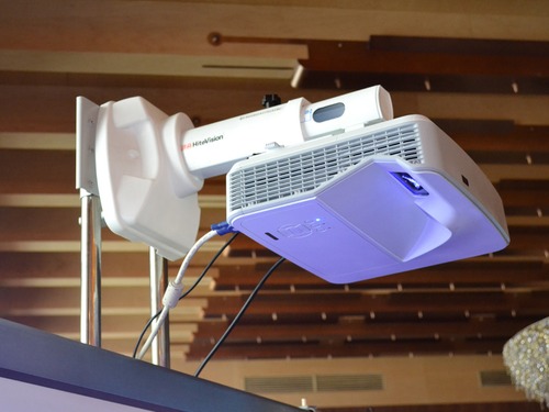 ��������DLP���ⳬ�̽�ͶӰ