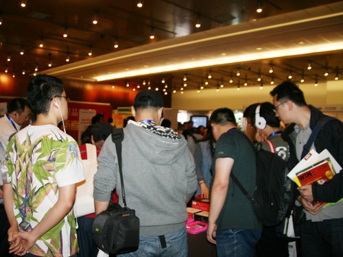 2014�Ї�Ӱ�����ɿƼ�չ�F(xi��n)����