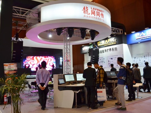 ���I��չλ