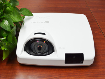 �̌W������ BoxlightֱͶ�̽�ͶӰ�C