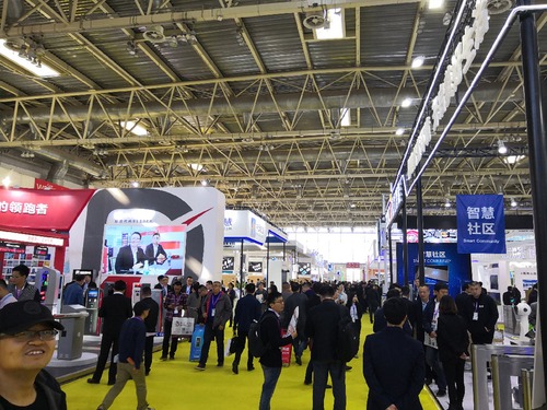 �^���j(lu��)�[���^