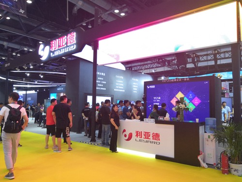 ������չλ