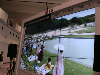 LG攜多款產(chǎn)品盛裝亮相上海數(shù)字標牌展