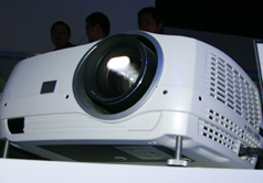 協作新時尚:巴可超寬屏單片DLP投影機