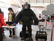 全副武裝的模特