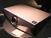 ����3LCDͶӰ�C��Ʒ